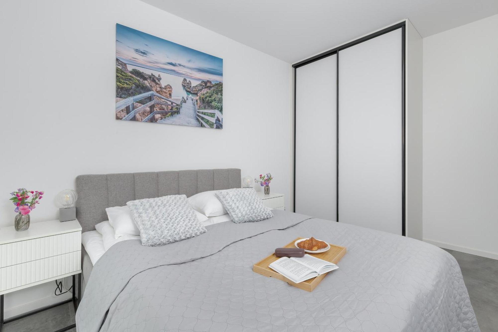 Modern Close To The In By Renters Apartamento *